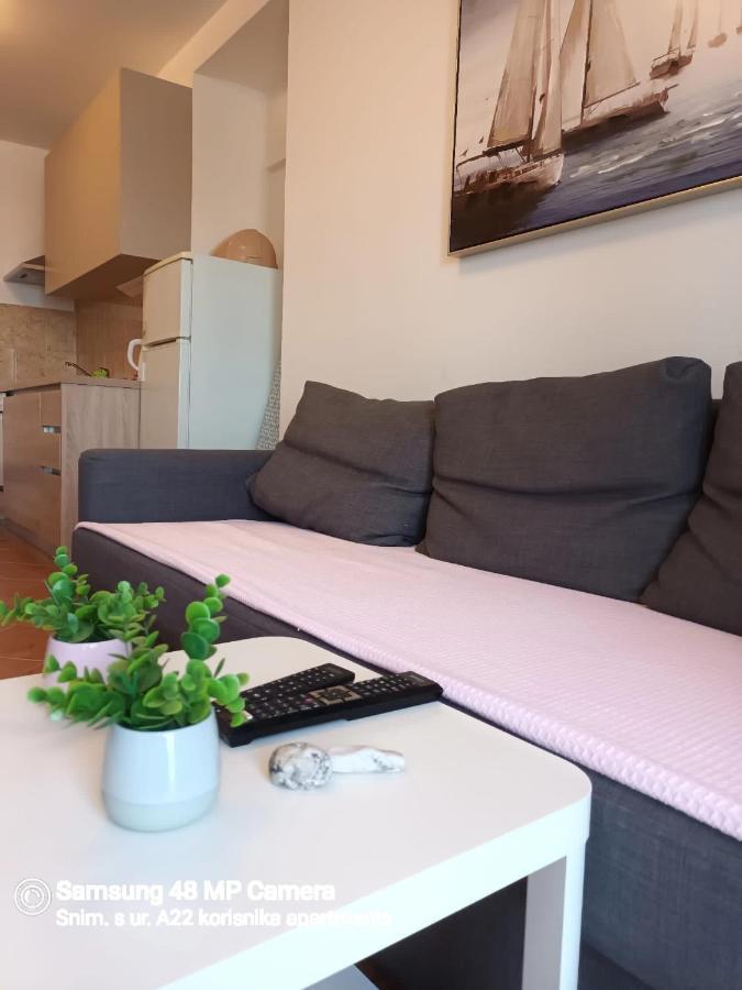 Apartments Ivancic Novi Vinodolski Esterno foto