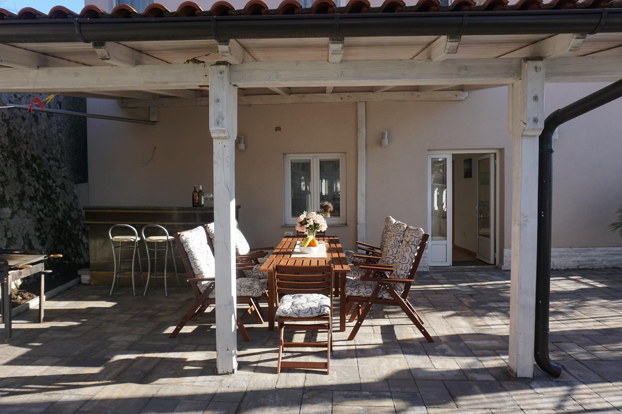 Apartments Ivancic Novi Vinodolski Esterno foto