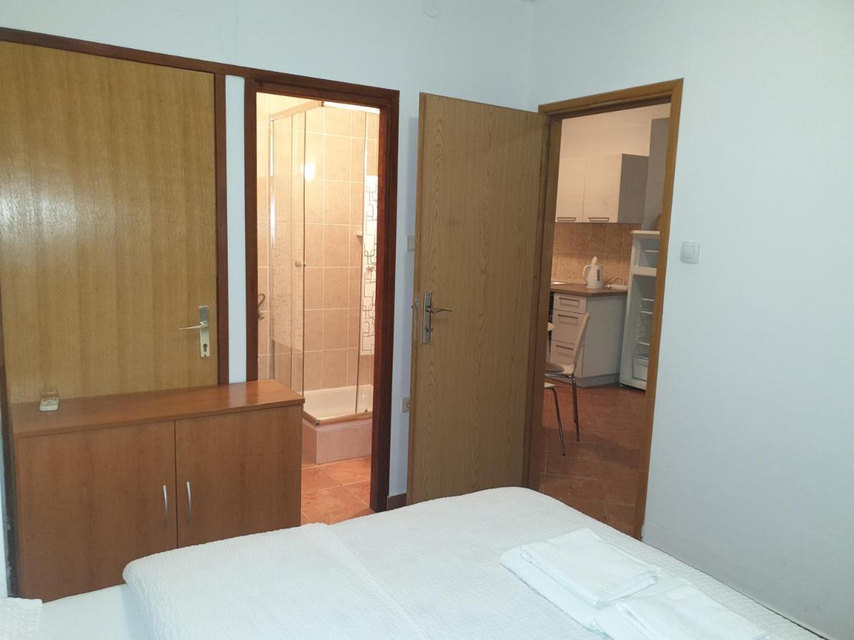 Apartments Ivancic Novi Vinodolski Esterno foto