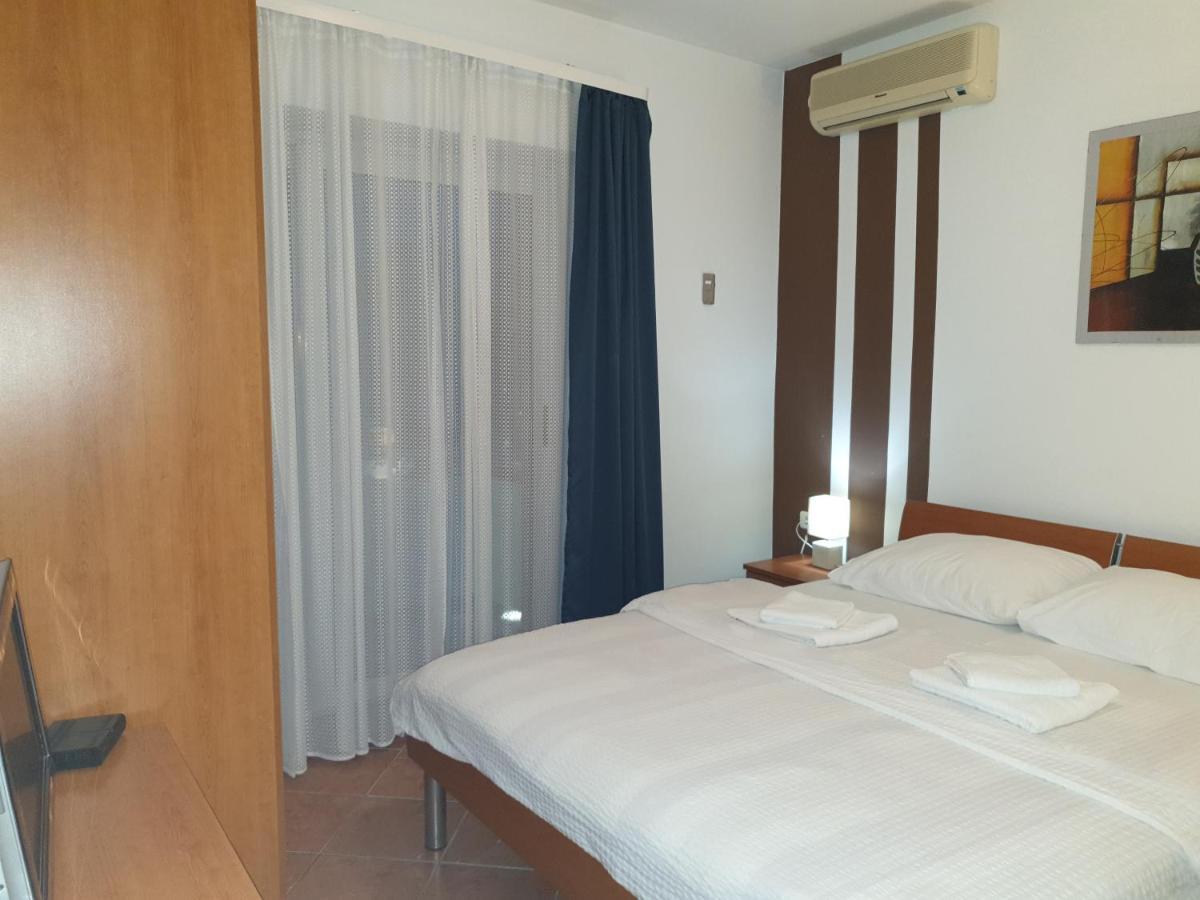 Apartments Ivancic Novi Vinodolski Esterno foto